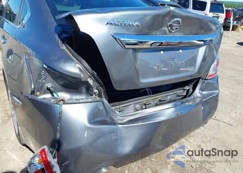 2015 Nissan Altima 2.5 S z USA, uszkodzony, nr VIN 1N4AL3AP0FN872530